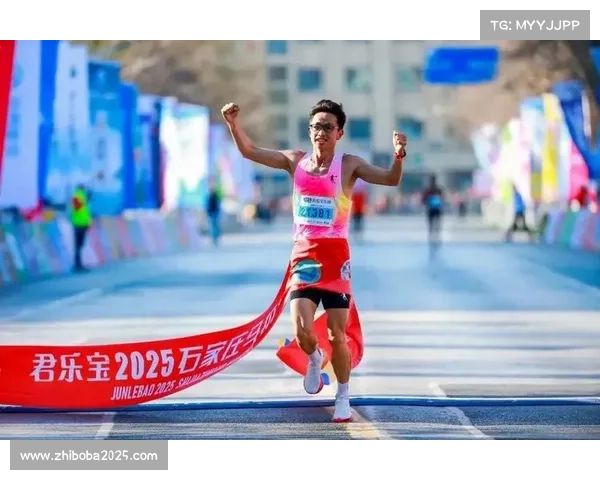 冲线瞬间：甘肃队王婷高举双臂庆祝夺得双冠王